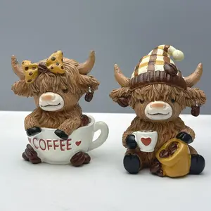 Heart Coffee Cup Cow Statue Ornament Craft, Decorative Figurine for Home Decoration, Unique Gift Idea for Animal Lovers, Cute Cow Design, Desktop Statue, Cute Collectible Figurines