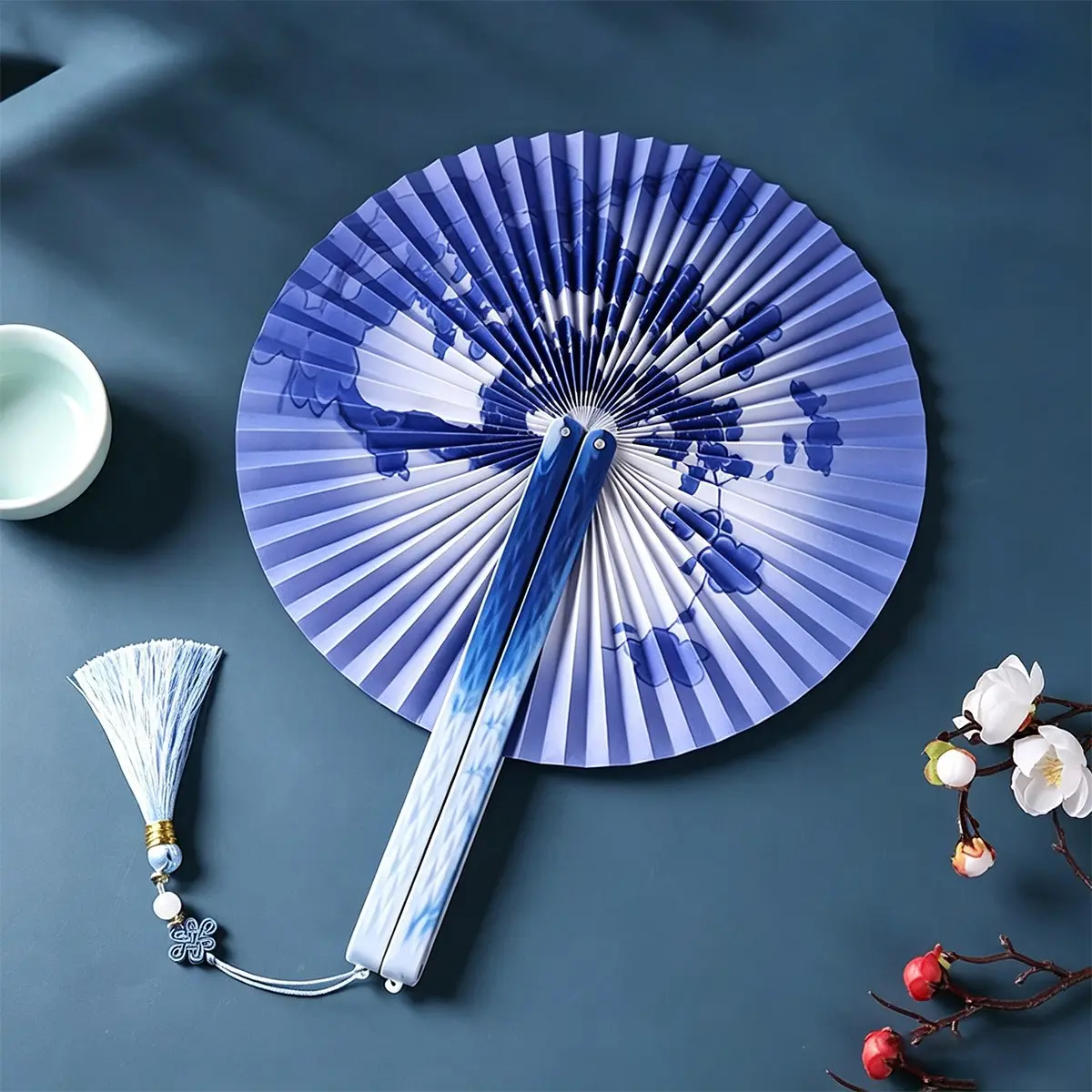 Chinese Style Folding Paper Fan with Fringe, Traditional Floral Pattern, Lightweight Portable Plastic Fan, Ideal for Women, Hanfu, Home Decor, Cultural Gift