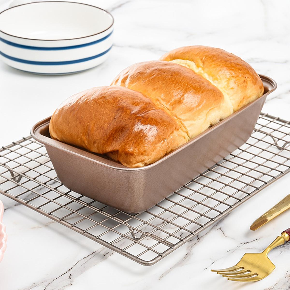 1pc/2pcs Golden Open-Front Loaf Pan | 450g Metal Bread Cake Mold, Flat Bottom Rectangular Baking Pan, Black Bread Mold for Homemade Baking, Oven-Safe, Ideal for Wedding and Holiday Baking