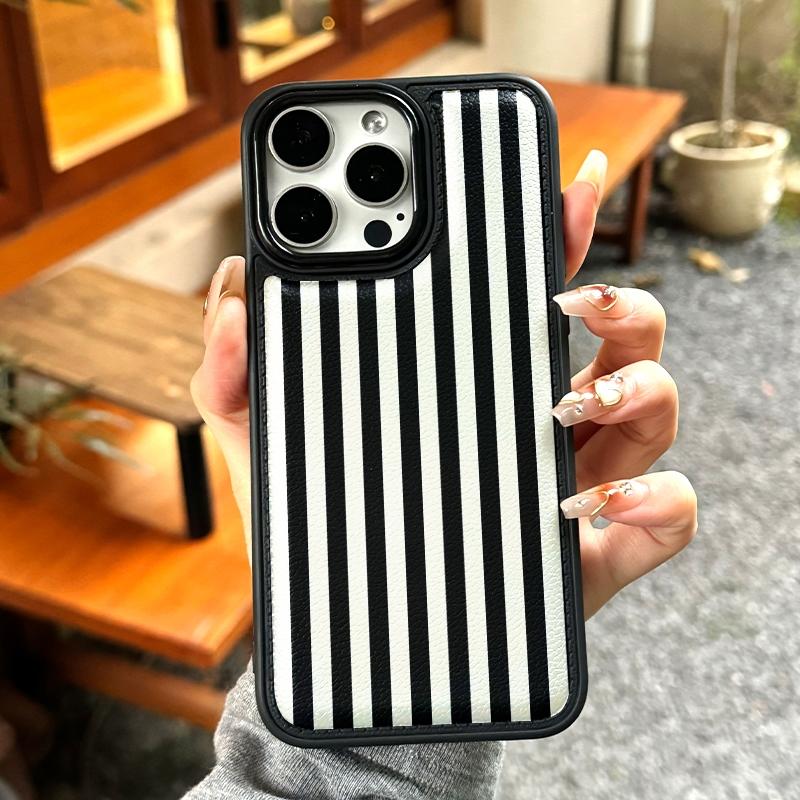 Full-Edge Leather Texture Protective Case for iPhone Series, Simple Aesthetic Striped Phone Case Accessories, Durable Design for Daily Use & Protection