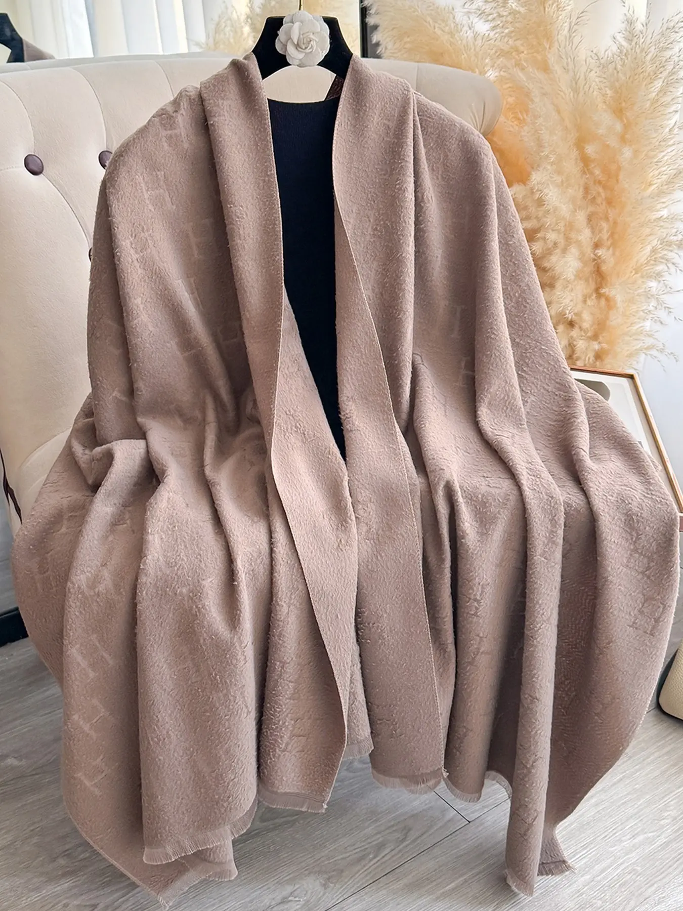 Women's Elegant Fall Winter Shawl, Dual-Sided Design, High-End Imitation Cashmere, Windproof Warm Scarf, Essential Outdoor Accessory