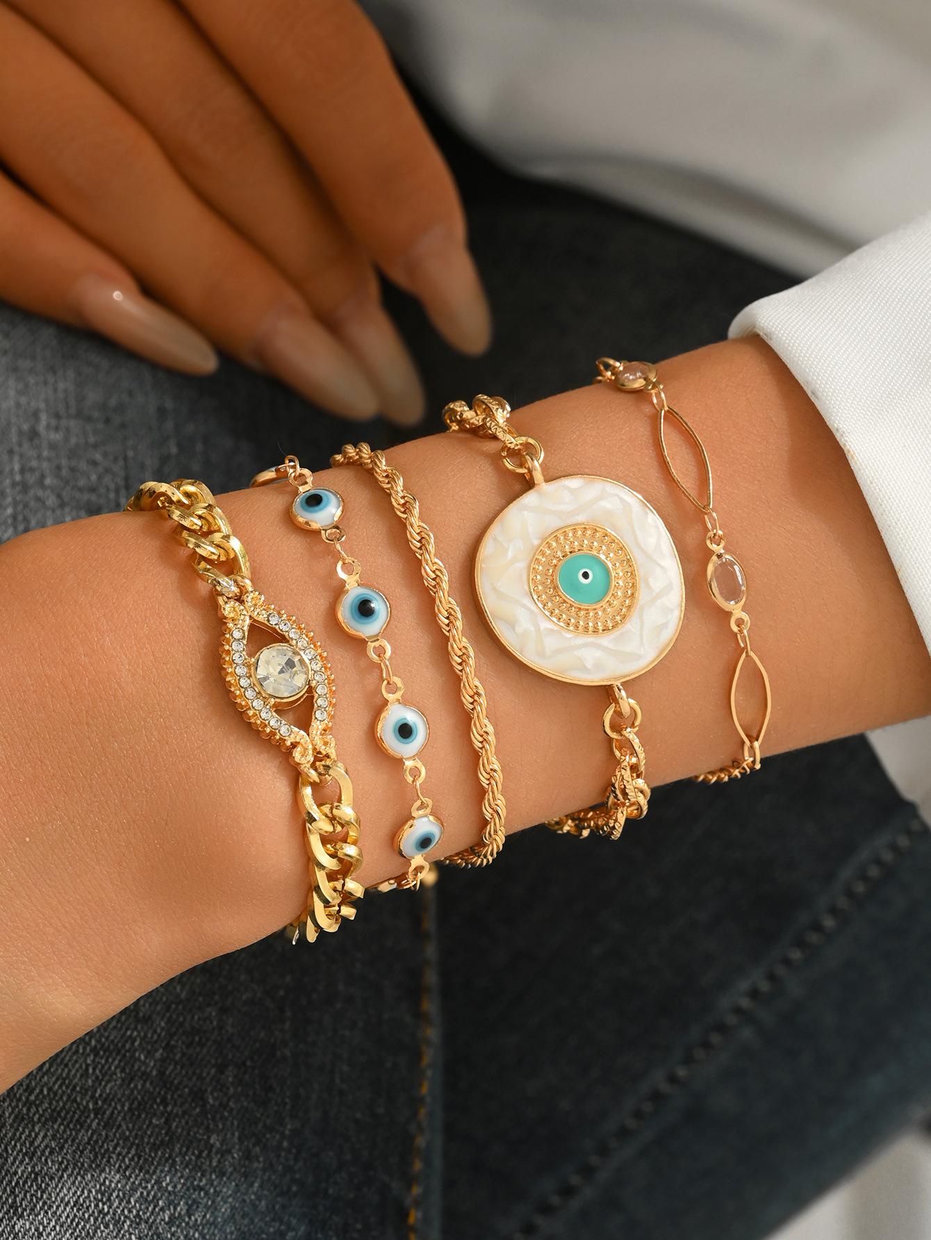 European and American Fashion Unique Evil Eye Jewelry, Turkish Demon Hollow Rhinestone Heart Blue Eye Women's Bracelet