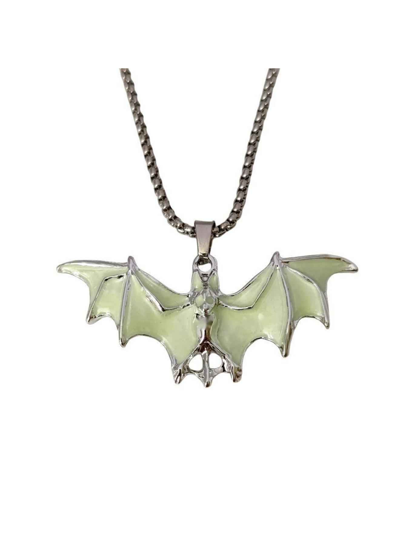 Halloween Party Glow-In-The-Dark Vampire Bat Pendant, New Cool Street Festival Necklace Accessory, Dark Theme Jewelry for Halloween