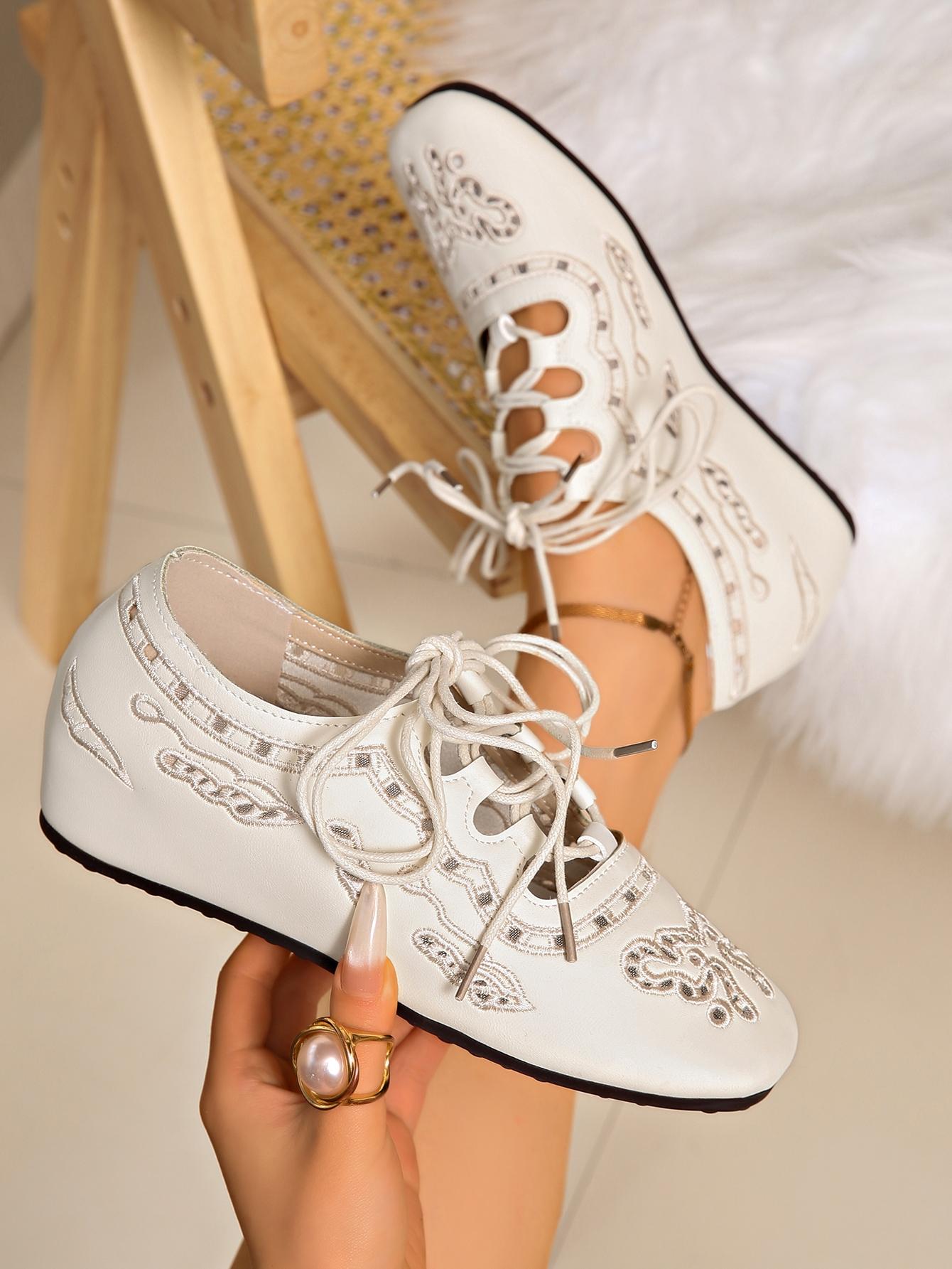 European and American style hollow lace-up height-increasing shoes, slimming and breathable ballet shoes, suitable for festival parties/outdoor music festivals/beach vacations