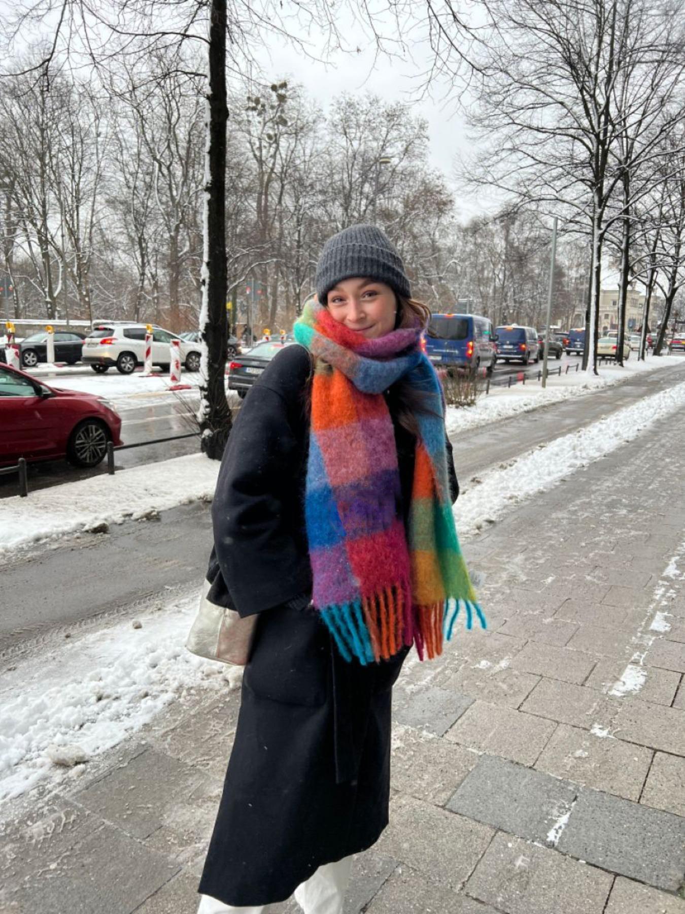 Bohemian colored Rainbow Stripes mesh winter tassel coarse scarf, thick, soft and warm shawl, autumn and winter cold and hot protection windproof wrapping hijab, scarf and neck, suitable for women, Casual Soft Shawl