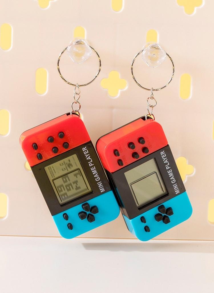 Mini Handheld Game Console Keychain Video Game Player Party Favors For Kids Birthday Christmas Gifts School Classroom Prizes