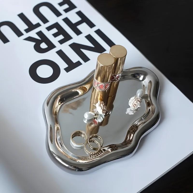 Cloud-Shaped Jewelry Tray, Single Layer Plastic Decorative Cute Storage Organizer for Perfume, Watches, Necklaces, Earrings, Artistic Desktop Decoration, Desktop Organization, Cloud Shape Design