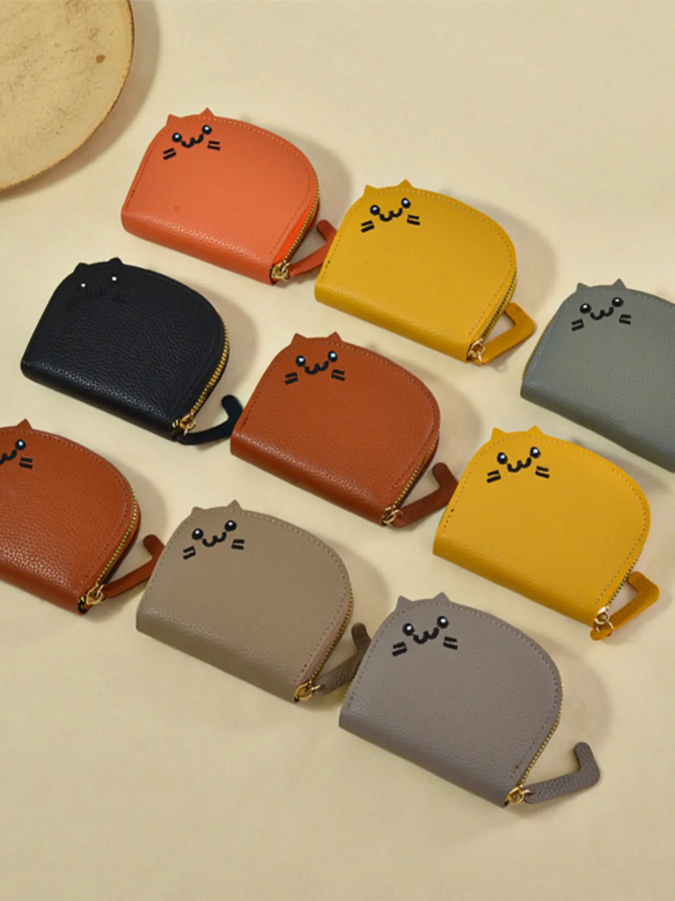 Adorable Embroidered Cat Half Moon Wallet, PU Leather Multi-Card Holder, Cute Cartoon Coin Purse, Gift Small Bag for All Seasons