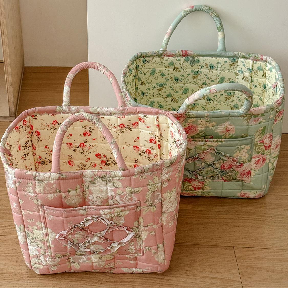 Large Flower Series Retro Floral Quilted Storage Basket, Foldable Fabric Handheld Basket, Home Organizer for Clothes and Toys, Space-Saving Spliced Retro Floral Storage Bin, Foldable Organizer for Storing Clothes, Towels, Toys, Travel and Picnic Supplies