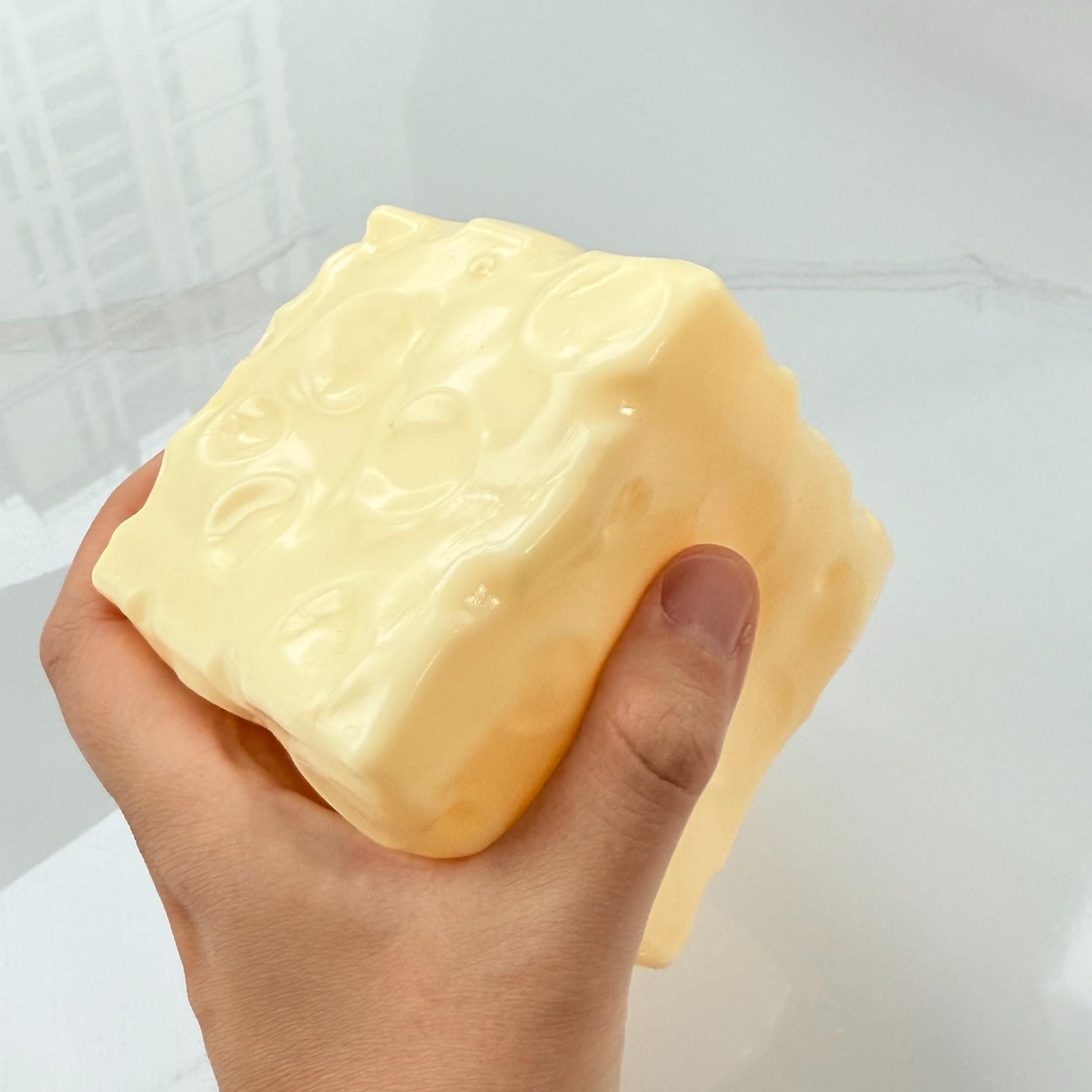 Fully Moldable Non-Rebound Petroleum Jelly-Filled Cheese Squishy Stress Ball, Giant 6 cm & 7 cm Soft Gel Cheese Block for ASMR Relaxation, Squishy Fun Viral Fidget Gift for Anxiety Relief, Decompression Squishy