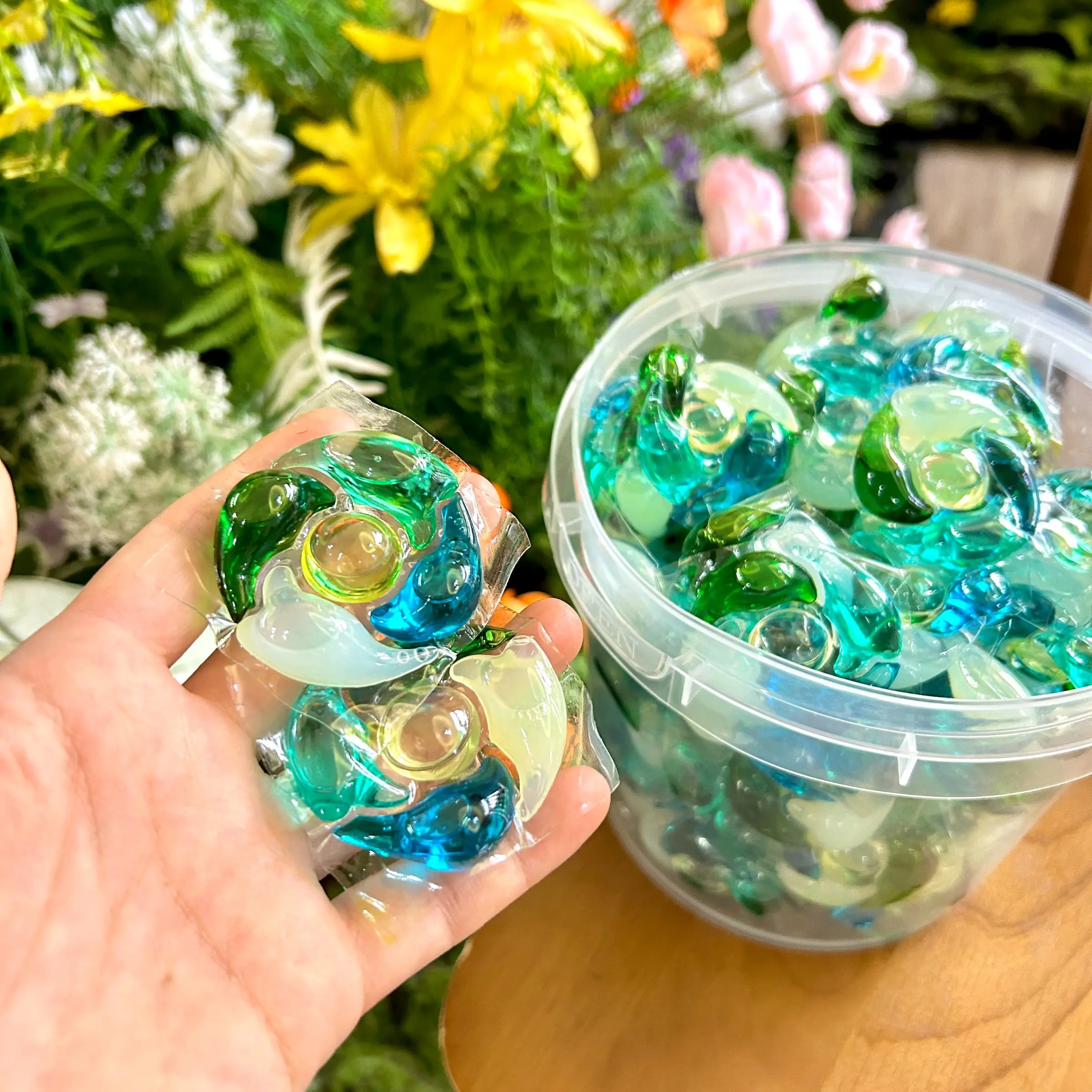 Ocean Breeze Blue Condensation   Laundry Clean Pods Detergent beads,   31/62/93 Count Scent Booster Laundry capsules  💙 Floral Burst in Every Wash! Floral Scented Laundry Balls, Luxurious Fragrance Capsule Technology, Long-Lasting Aroma Enhancer