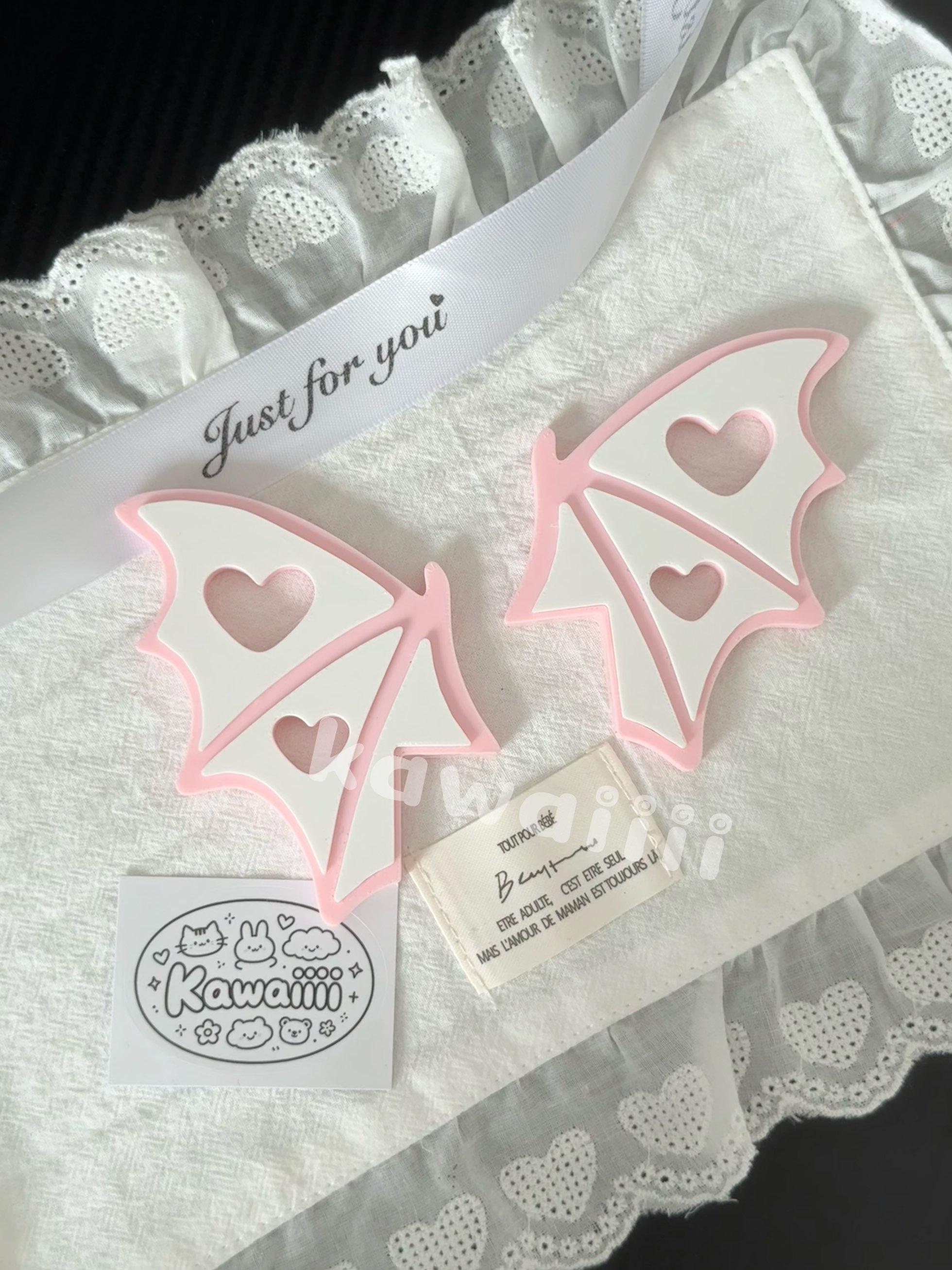 Gothic Bat Wings Screen Decor | Kawaii Gaming Setup Accessories | Cool Devil Wings for Computer & Car Screen | Spooky Cute Desk Aesthetic Ornament