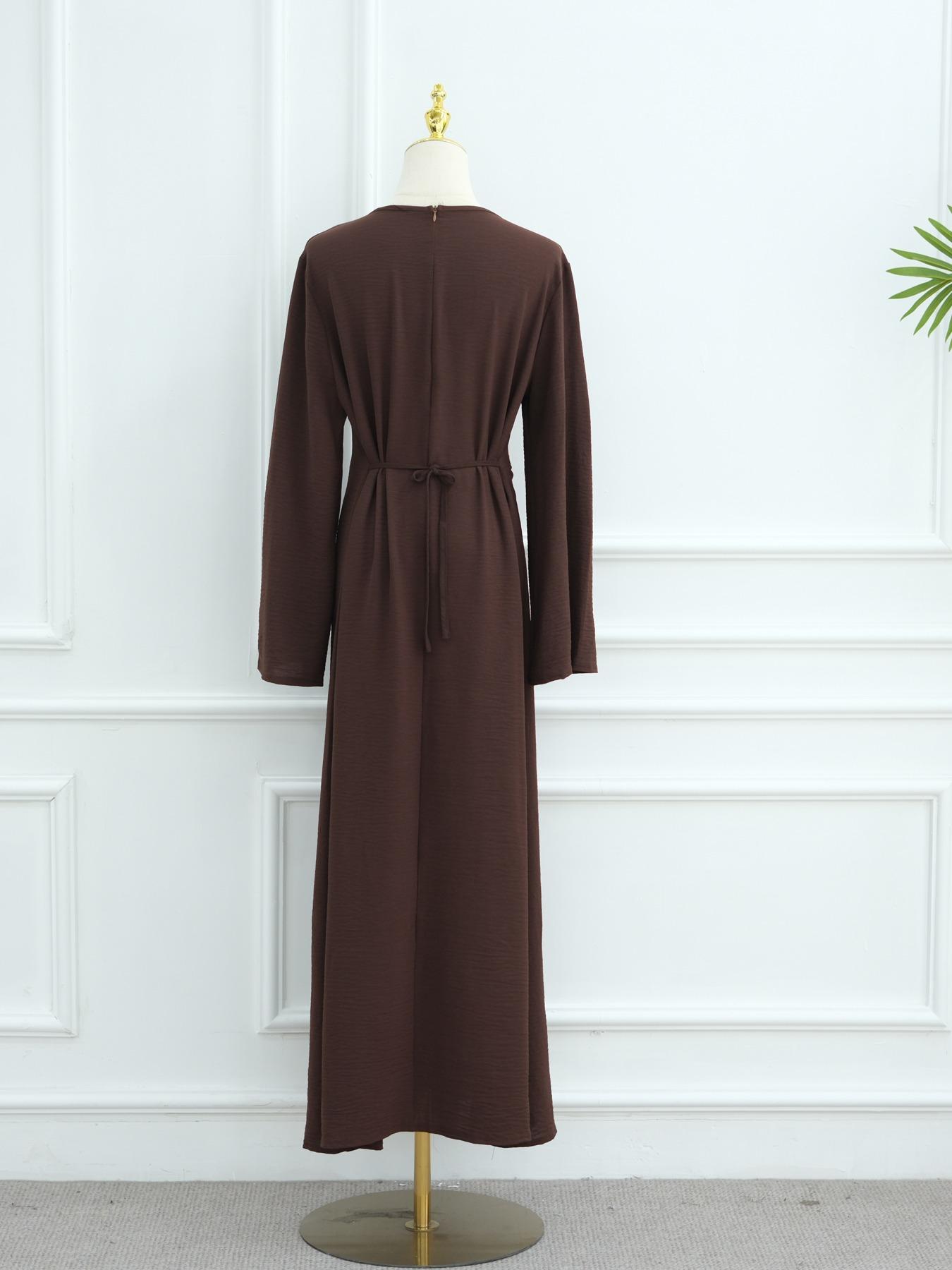 Muslim Women Plain Simple Dress with Back Tie, Waist Cinching, Decorative Buttons, Perfect for Friend Gatherings & Casual Occasions, Modest Muslim Outfits