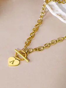 ✨ POV: You found the "it-girl" necklace that literally goes with every outfit... Trendy Gold Heart Initial Toggle Necklace | Personalized 26 Letter Jewelry, Minimalist Heart Pendant for Her, Aesthetic Gift Idea 2026 💖🔡