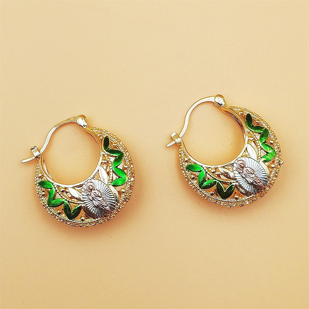 European‑Style Virgin Mary Enamel Hoop Earrings, Gold‑Plated Hollow Ear Rings With Colorful Red‑Green Rose Patterns, Fashion Retro Ear Jewelry For Daily Matching And Party Occasion Styling