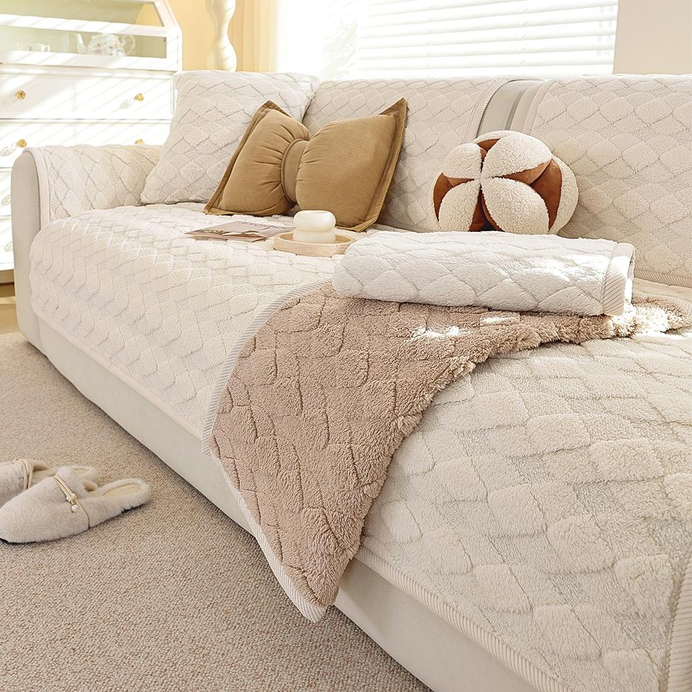 Geometric Velvet Sofa Cushion, Anti-Slip Sofa Cover, Washable Sofa Protector, Soft Sofa Protector, Durable Pet-Friendly Furniture Pad, Decorative Sofa Pillow