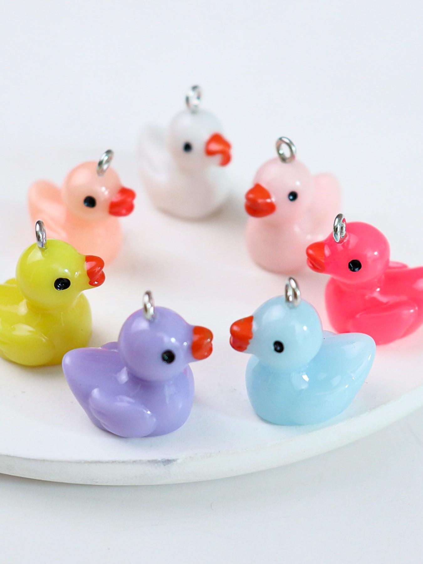 Resin Duck Pendant Charms DIY Jewelry Making Kit, Pack of 5 Resin Accessories for Earrings Keychains Phone Straps