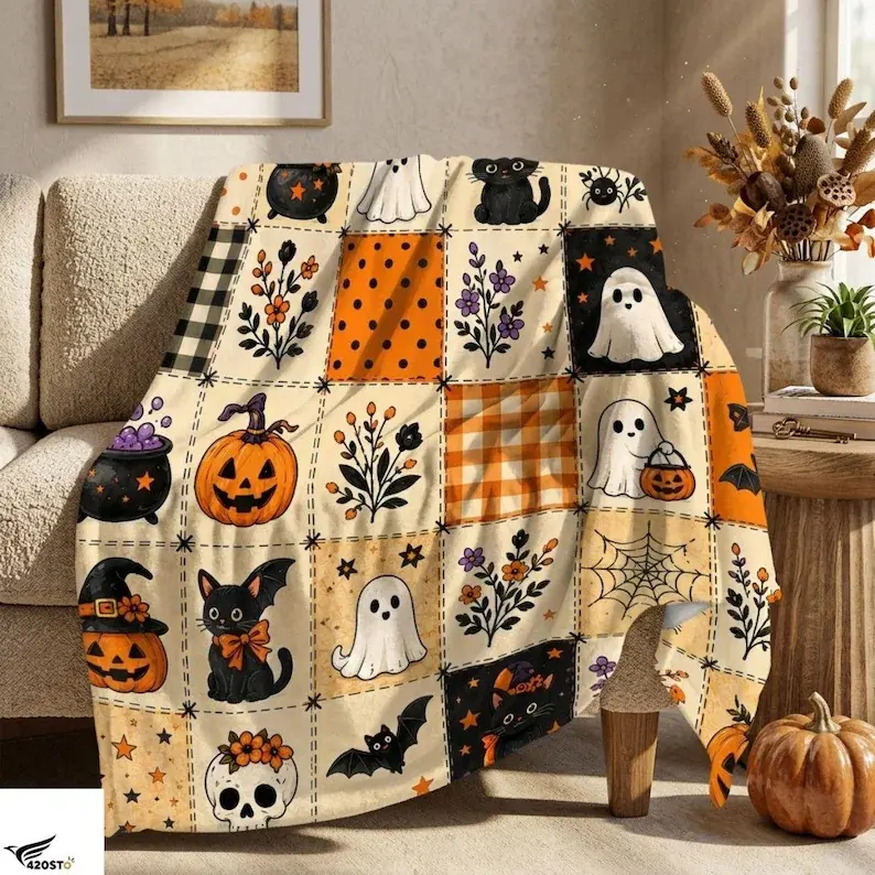Vintage Patchwork Halloween Throw Blanket, Cute Ghost Pumpkin Black Cat Bat Plaid Check Fleece Blanket, Farmhouse Spooky Season Decor Blanket for Sofa Bedroom Halloween Gift
