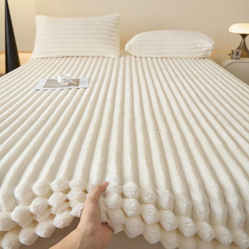 Luxury Faux Rabbit Fur Striped Fitted Sheet 3-Piece Set Soft, Warm Solid Color Bedding, Premium Set (Includes 1 Fitted Sheet + 1/2 Pillowcases), All-Season Use, Perfect for Bedroom, Dorm, Sofa Décor & Christmas Gift Luxury Faux Rabbit Fur Striped Fitted Sheet 3-Piece Set Soft, Warm Solid Color Bedding, Premium Set (Includes 1 Fitted Sheet + 1/2 Pillowcases), All-Season Use, Perfect for Bedroom, Dorm, Sofa Décor & Christmas Gift