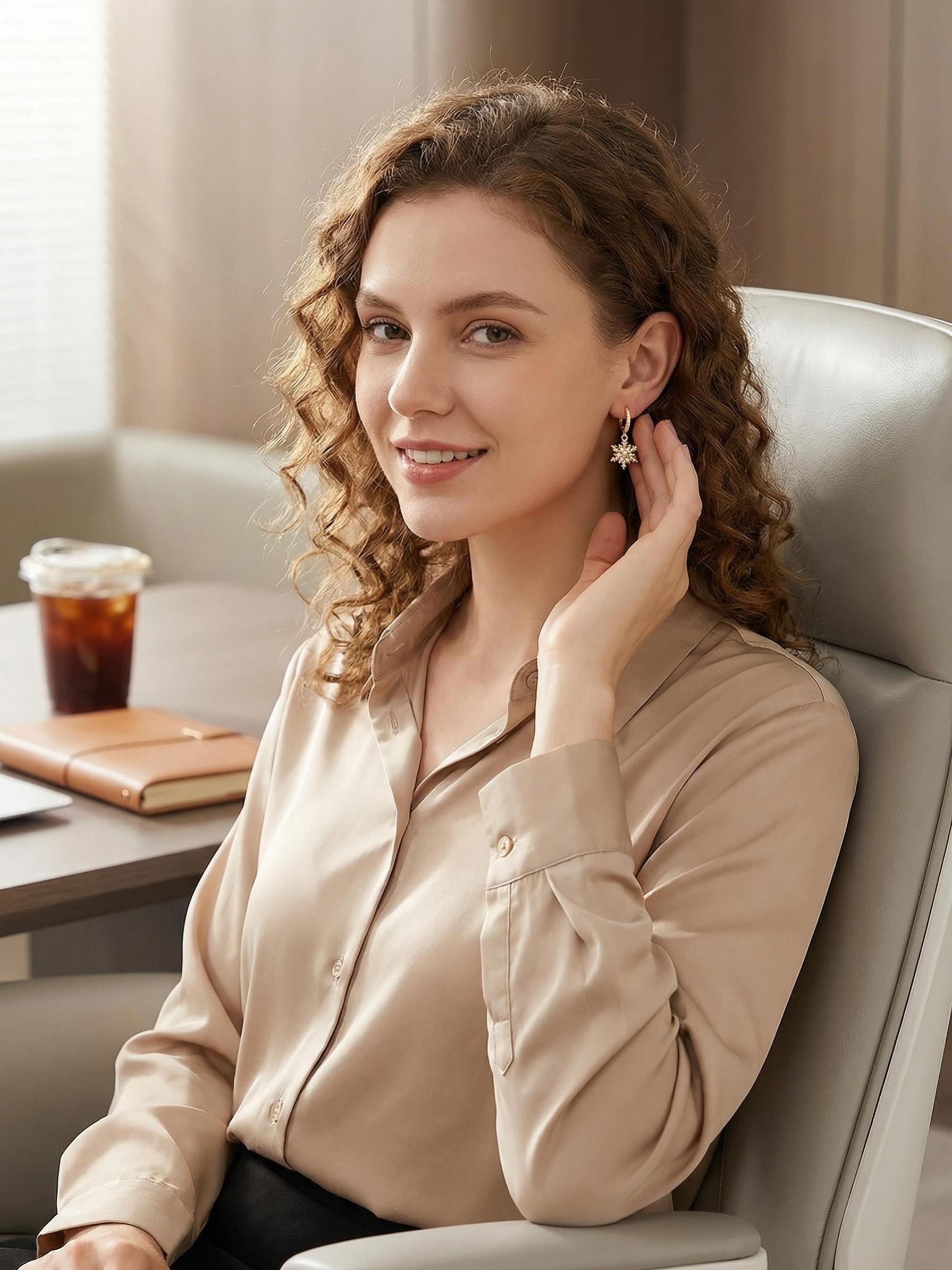 Elegant Rhinestone Snowflake Earrings, Luxurious Zircon Ear Studs, Plated, European and American Style Jewelry