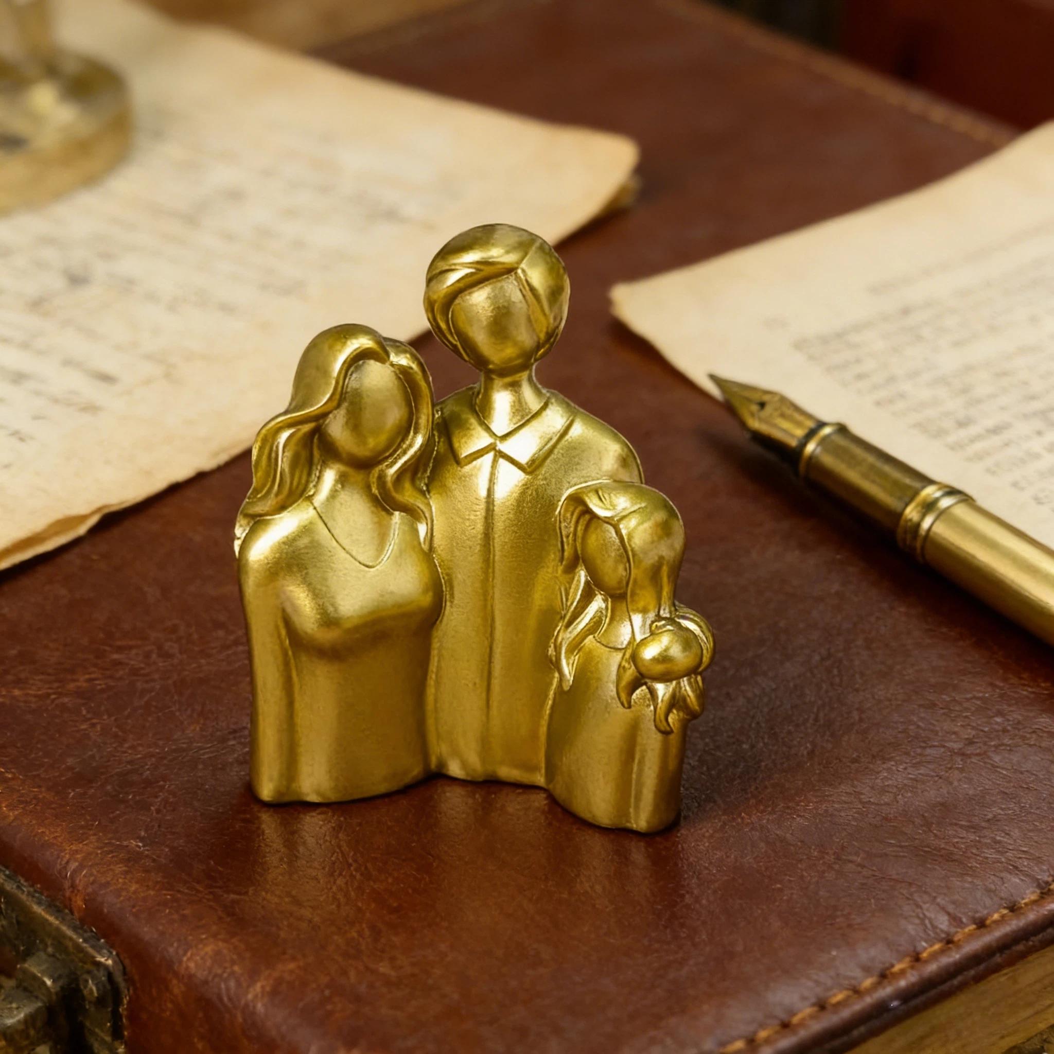 Warm Family Resin Sculpture, Healing Series, Multiple Colors Available, Entryway TV Cabinet Decor, Perfect Gift for Holidays