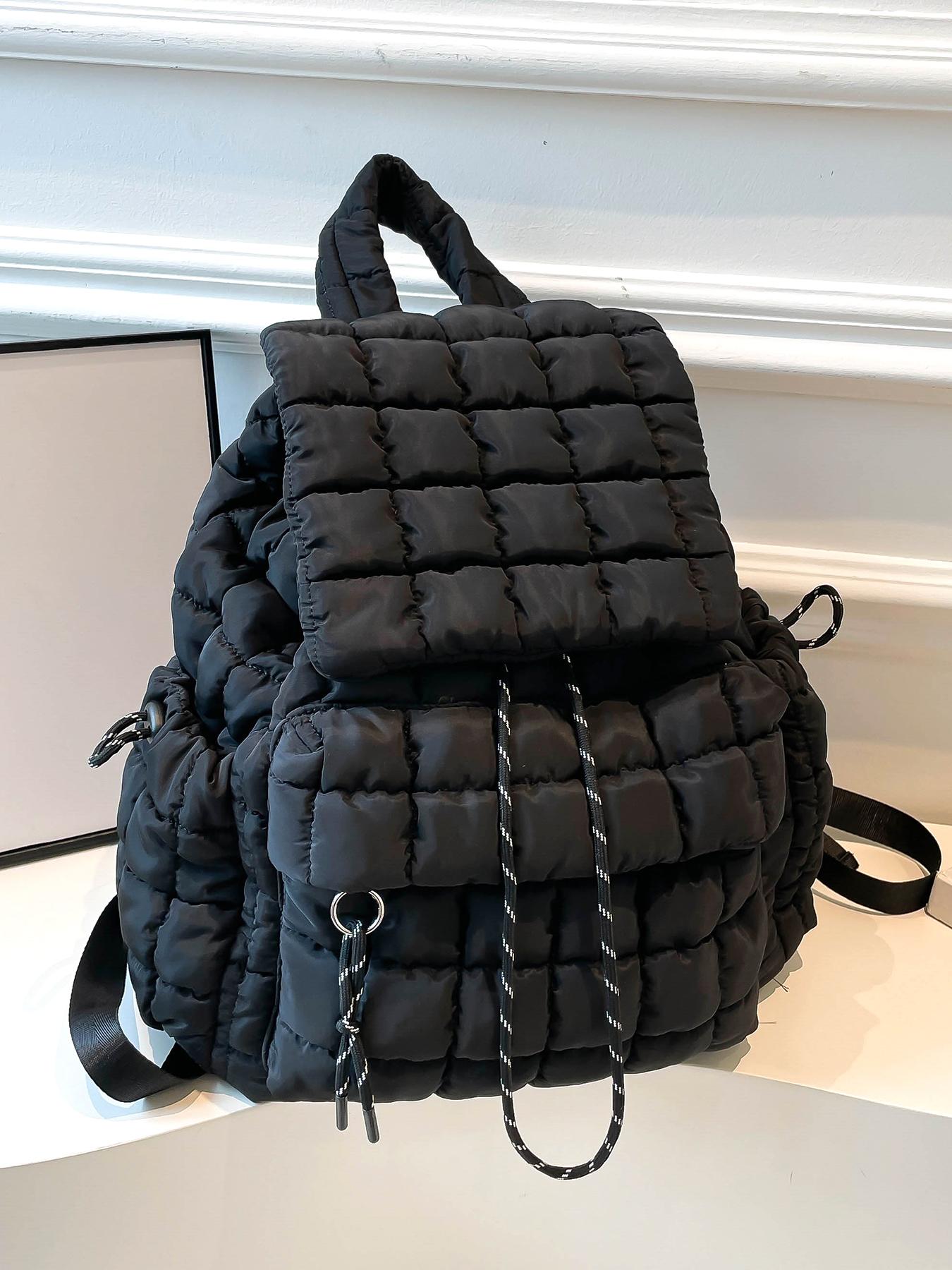 Fashionable and versatile simple diamond-patterned down jacket backpack, chain element personality creative shape backpack, niche and versatile multi-color optional, suitable for daily commuting, short-distance travel, etc.