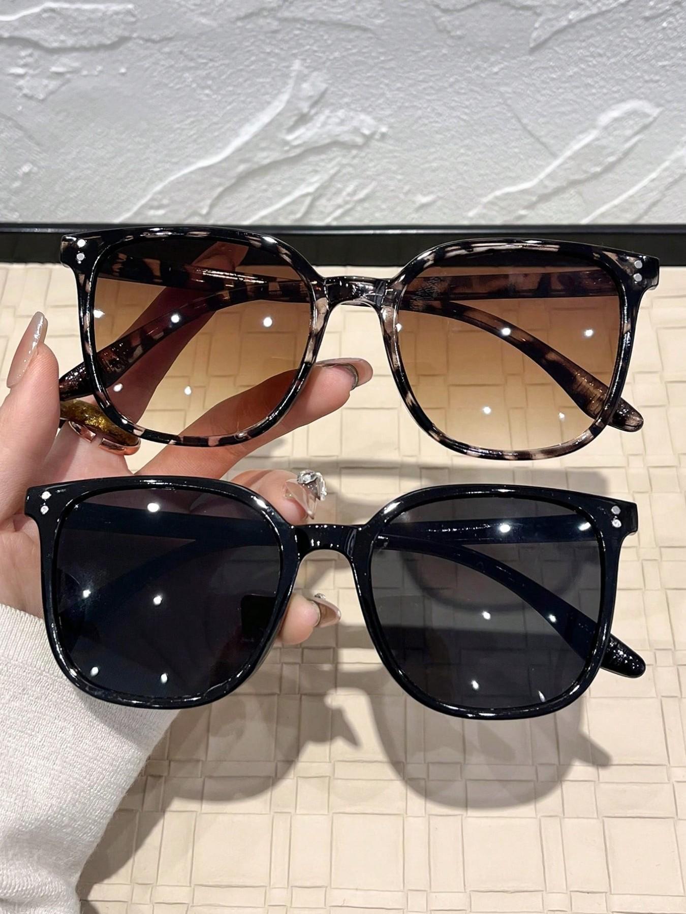 Classic Casual Women's Sunglasses, Sun Protective Sunglasses, Perfect for Driving and Beach Vacations, Stylish and Comfortable Eyewear for Everyday Use, Trendy Casual Sunglasses