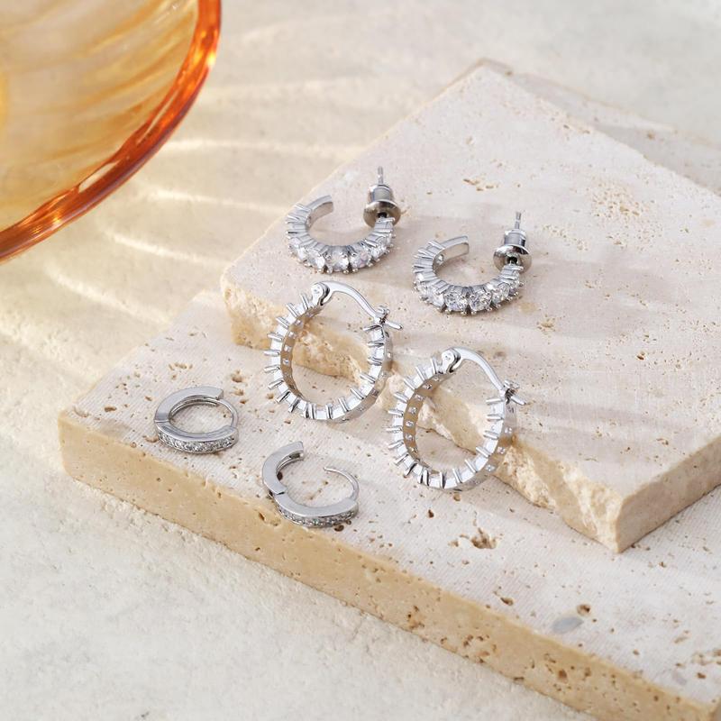 CAROVO 14K Gold-Plated Hoop Earrings Gold Plated Earring Set Rhinestone Cubic Zirconia Hoop Earrings Chunky Small Gold-Plated Hoops Huggie Earring for Women Gold Jewelry for Woman CAROVO 14K Gold-Plated Hoop Earrings Gold Plated Earring Set Rhinestone Cubic Zirconia Hoop Earrings Chunky Small Gold-Plated Hoops Huggie Earring for Women Gold Jewelry for Woman