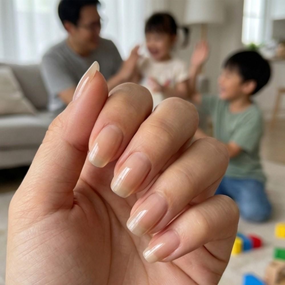 ELL LOUREL New Arrival STRONG Rock Nail Strengthener, Quick-Dry Nail Hardener, Strengthens Brittle, Thin Nails, Protective Nail Care Treatment, Salon Quality DIY Manicure, Perfect Holiday Gift for Nail Lovers, 10ml/0.34fl.oz