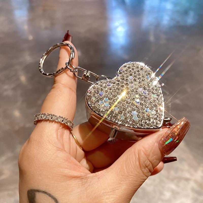 Women's Heart-Shaped Diamond Love Medicine Box - Luxury Rhinestone Metal Body Vitamin Organizer, Compact Leakproof Supplement Organizer with Multiple Compartments, Portable Travel Gear for Outdoor Leisure