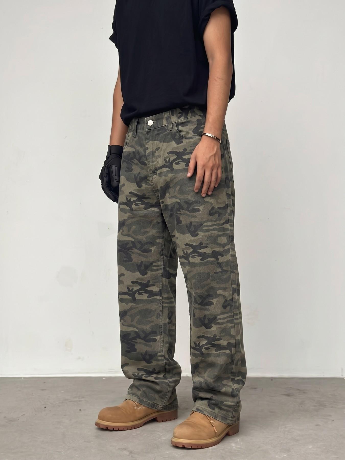 Men's All-Season Classic Jungle Camo Print Loose Fit Straight Leg Denim Mid Waist Jeans, American Vintage Workwear, Street Style Casual Long Pants