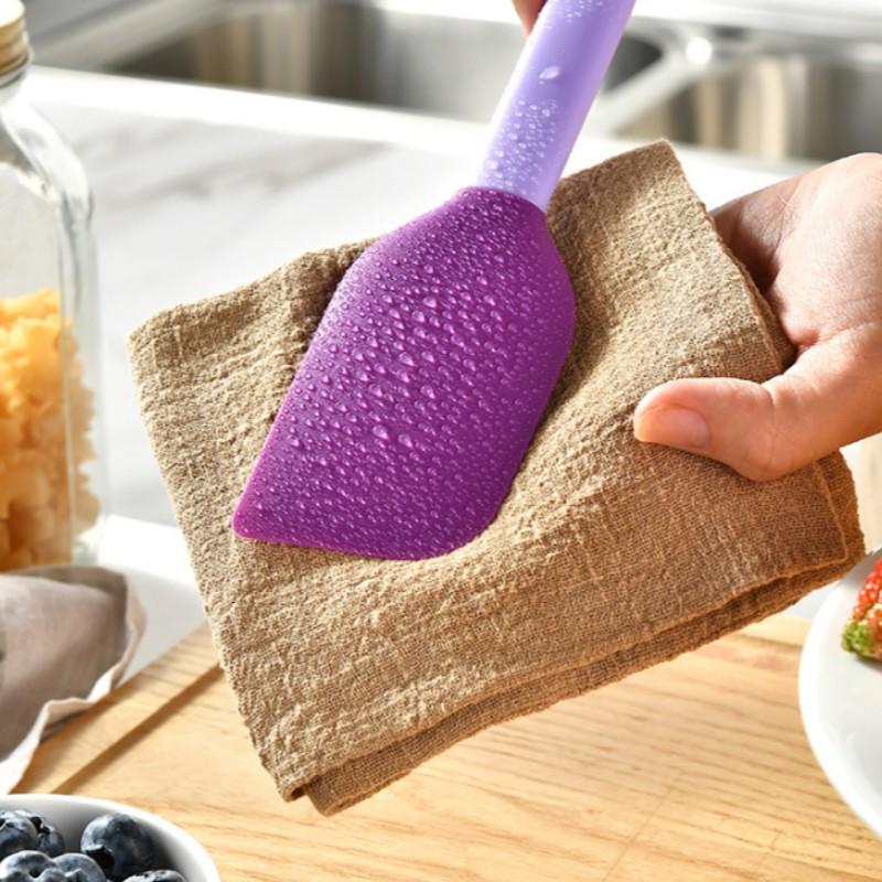 1 color-matching integrated silicone spatula, multi-color silicone spatula, durable kitchen tool, flexible kitchen spatula suitable for baking, cooking, sc bowls, decoration, heat resistance and easy cleaning, etc. Various colors optional