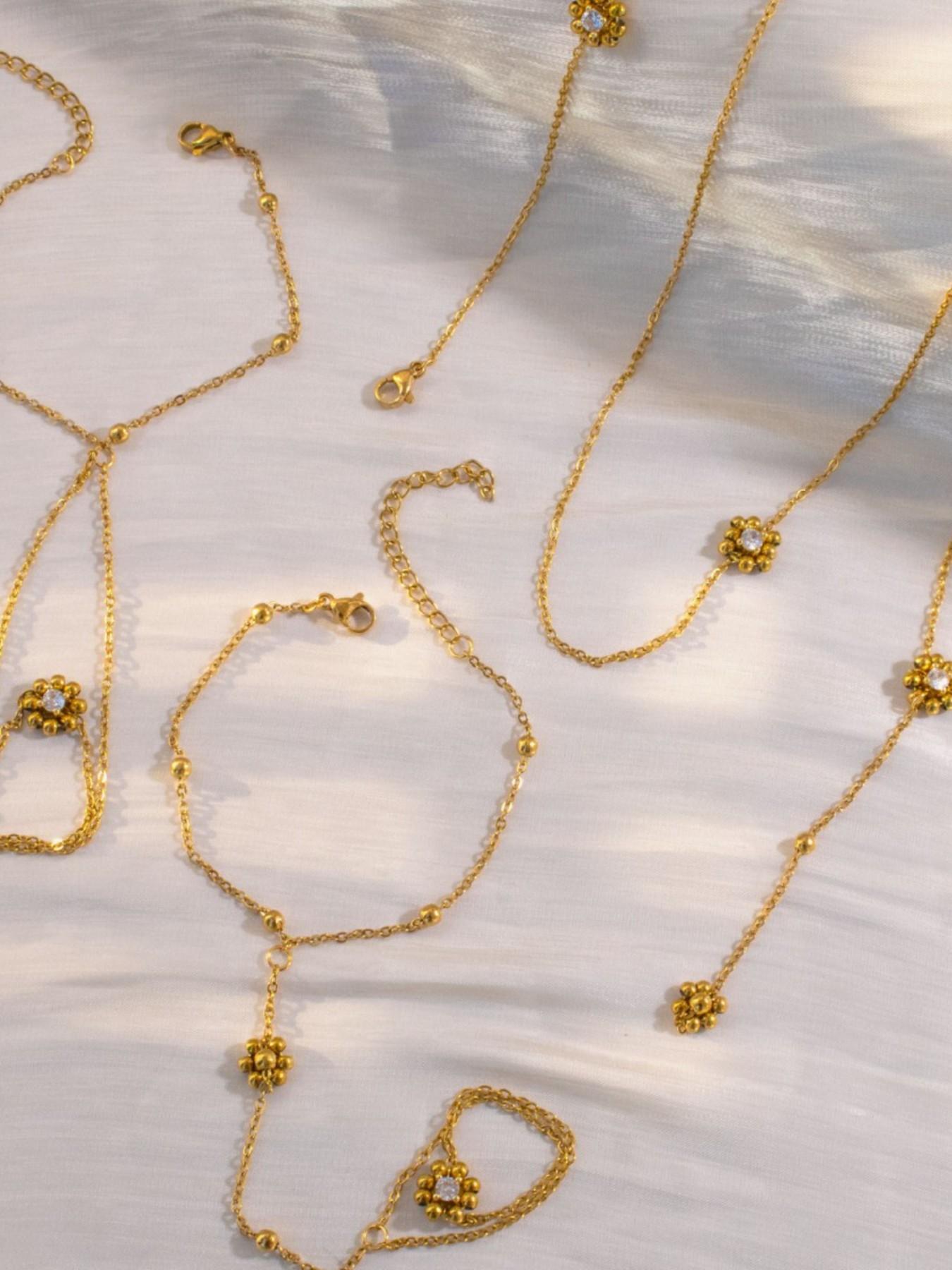 Elegant Zirconia Beaded Gold Pearl Flower Stainless Steel Bracelet, Fashionable Versatile Unique Design Jewelry Accessory