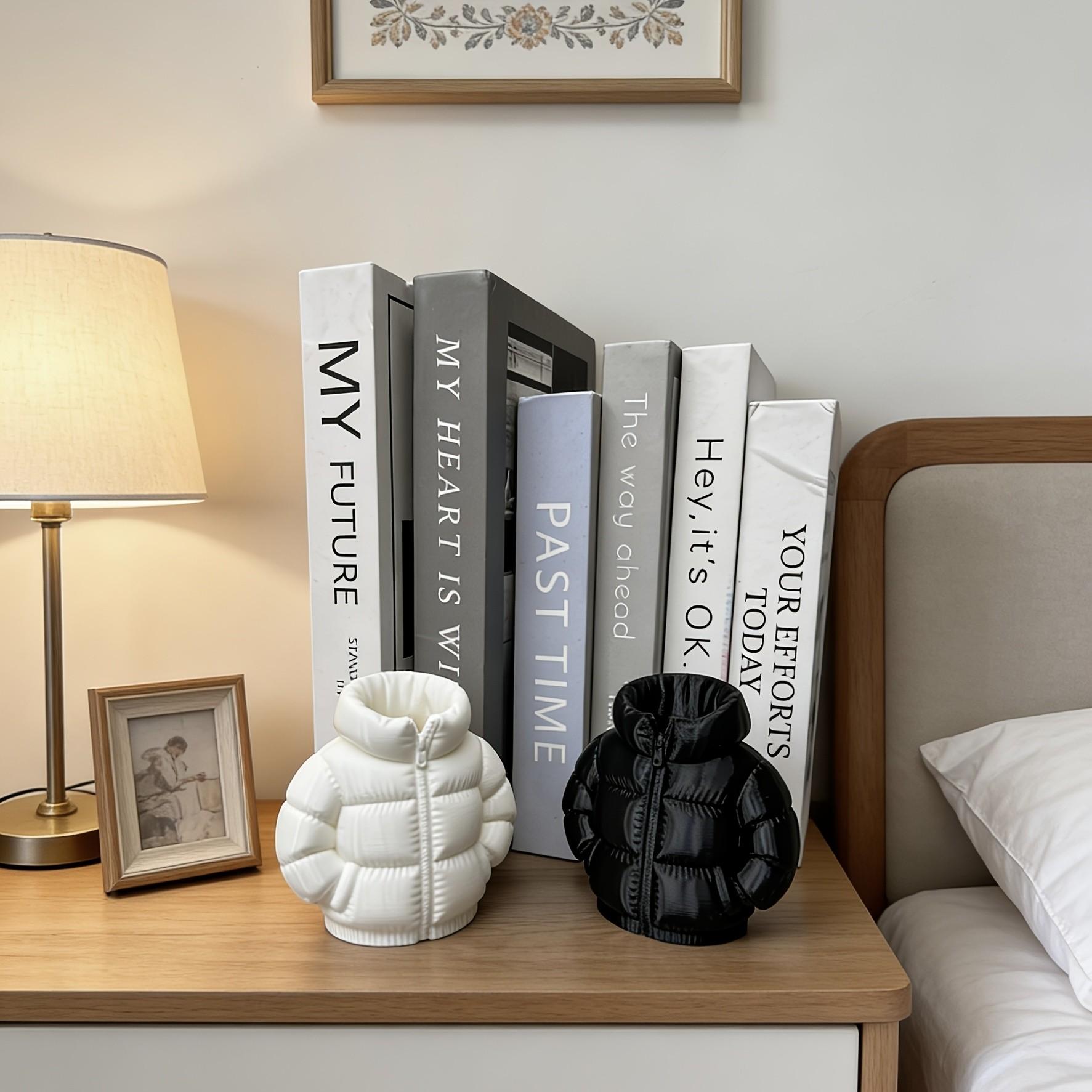 Cute Down Jacket Shape Pen Holder, Creative 3D Printed Novelty Cup Mat, Classroom Student Desk Accessories, Home Office Desk Decor, Desktop Organizer