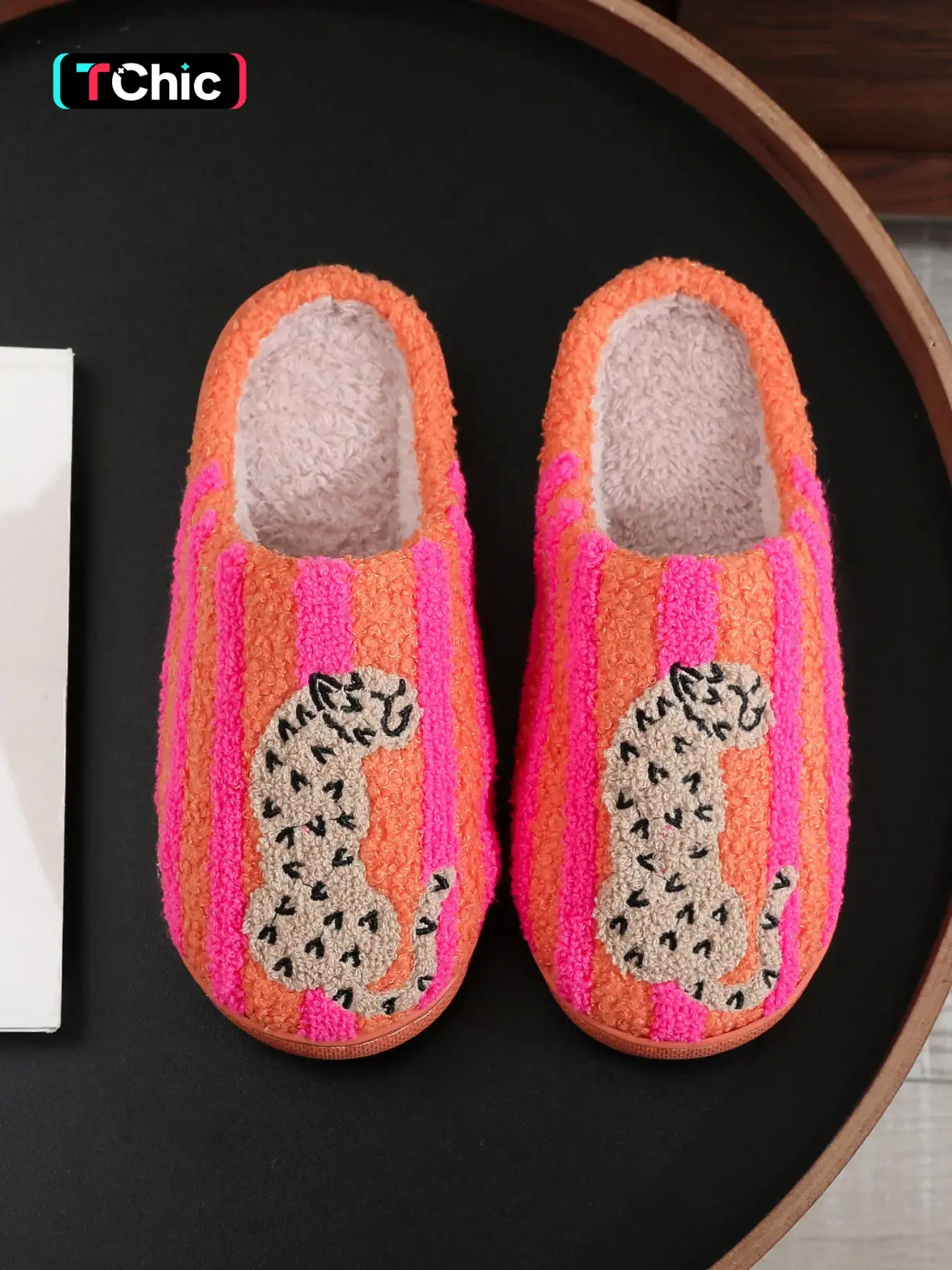 Retro Orange Pink Striped Leopard Embroidered Fuzzy Closed Toe Slippers Women, Super Soft Fluffy Lined Warm Winter House Slides, Anti Slip Quiet Sole Cozy Indoor Bedroom Plush Slipper, Fashion Aesthetic Cute Home Shoes Perfect Holiday Gift for Girls Ladie
