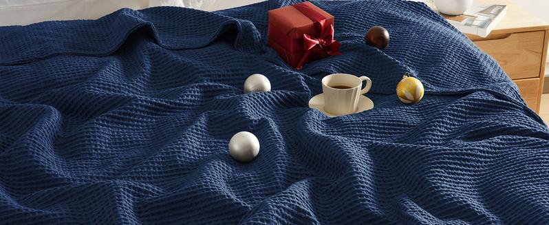PHF 100% Cotton Waffle Weave Blanket, Lightweight Washed Soft Breathable Blanket Perfect for All Seasons, Stylish Blanket, Great Blanket Layer for Couch Bed Home Decor, Gift Idea