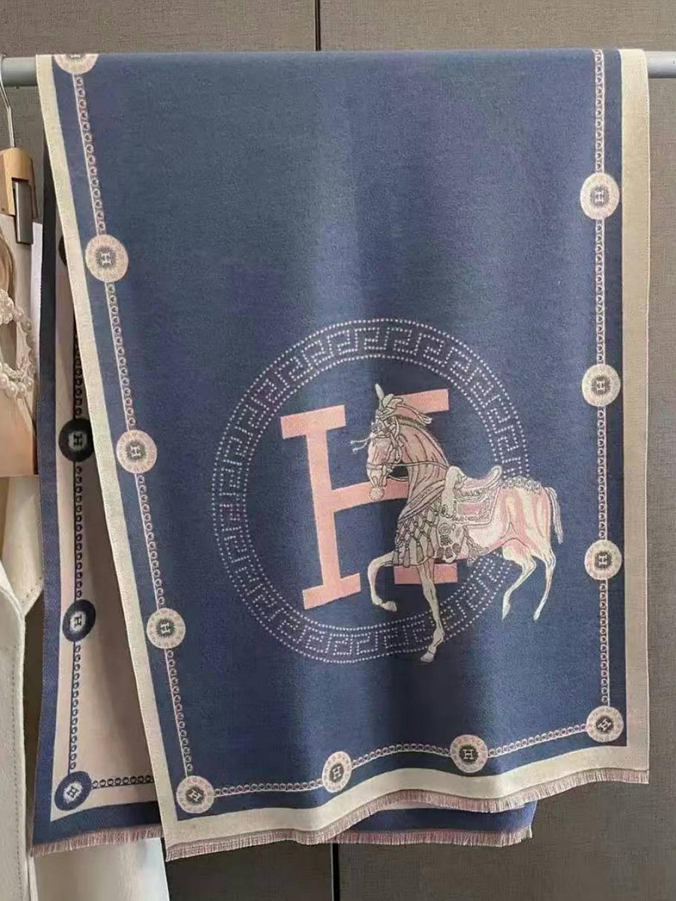 Women's Vintage High-End Plaid Jacquard Knit Scarf, Elegant Fall & Winter Accessory, Warm Anti-Cold Shawl for Daily Wear