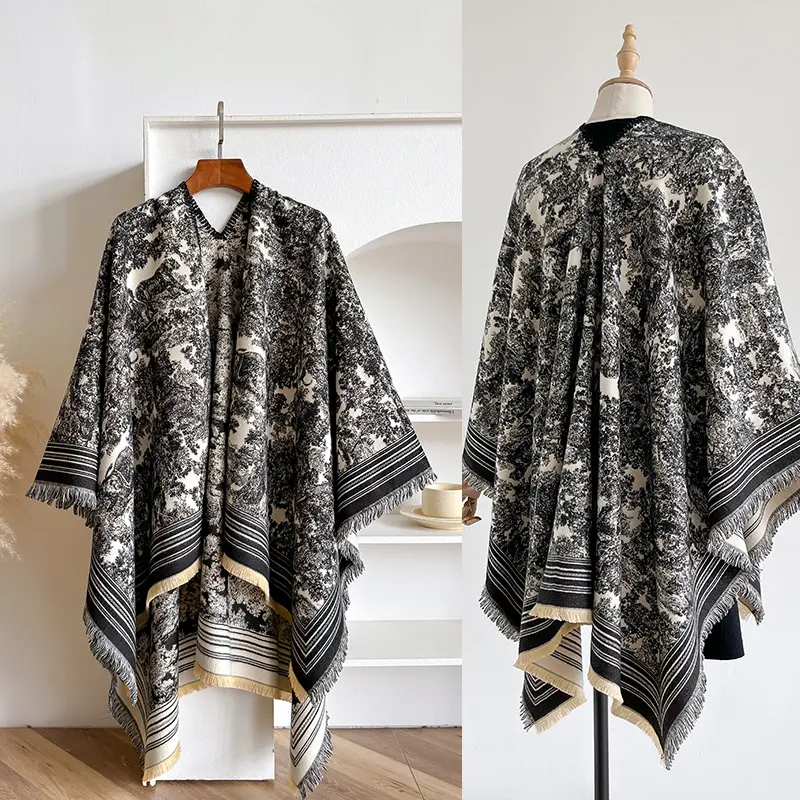 Plus-size Reversible Mood Cape with Vintage Floral Print, Wearable, for Autumn/winter Commuting and Travel Outfits