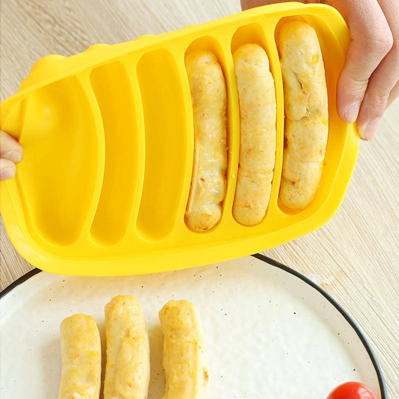 A sausage making mold, six silicone ham and hot dog making molds with lids, kitchen and household sausage cake baking tool molds with lids