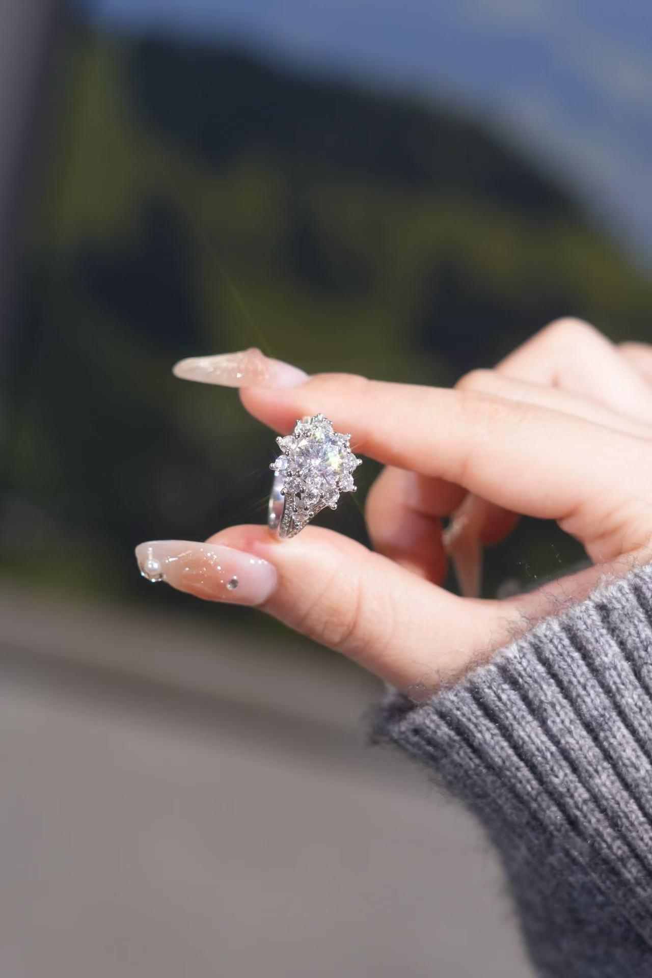 【Floral Queen】2CT/3CT/10CT Glamorous Floral Ring  Moissanite Rings in 925 Sterling Silver