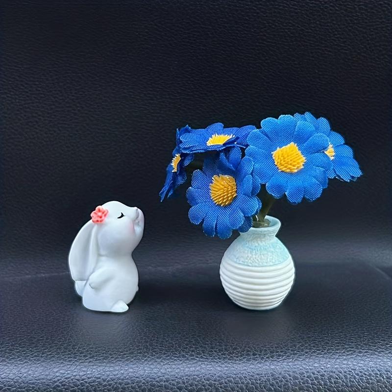 2Pcs Cute Rabbit Car Dashboard Decor with Daisy Flower Vase, Cute Resin Bunny Ornament & Mini Ceramic Vase Set, Car Interior Accessories & Sweet Home Decor