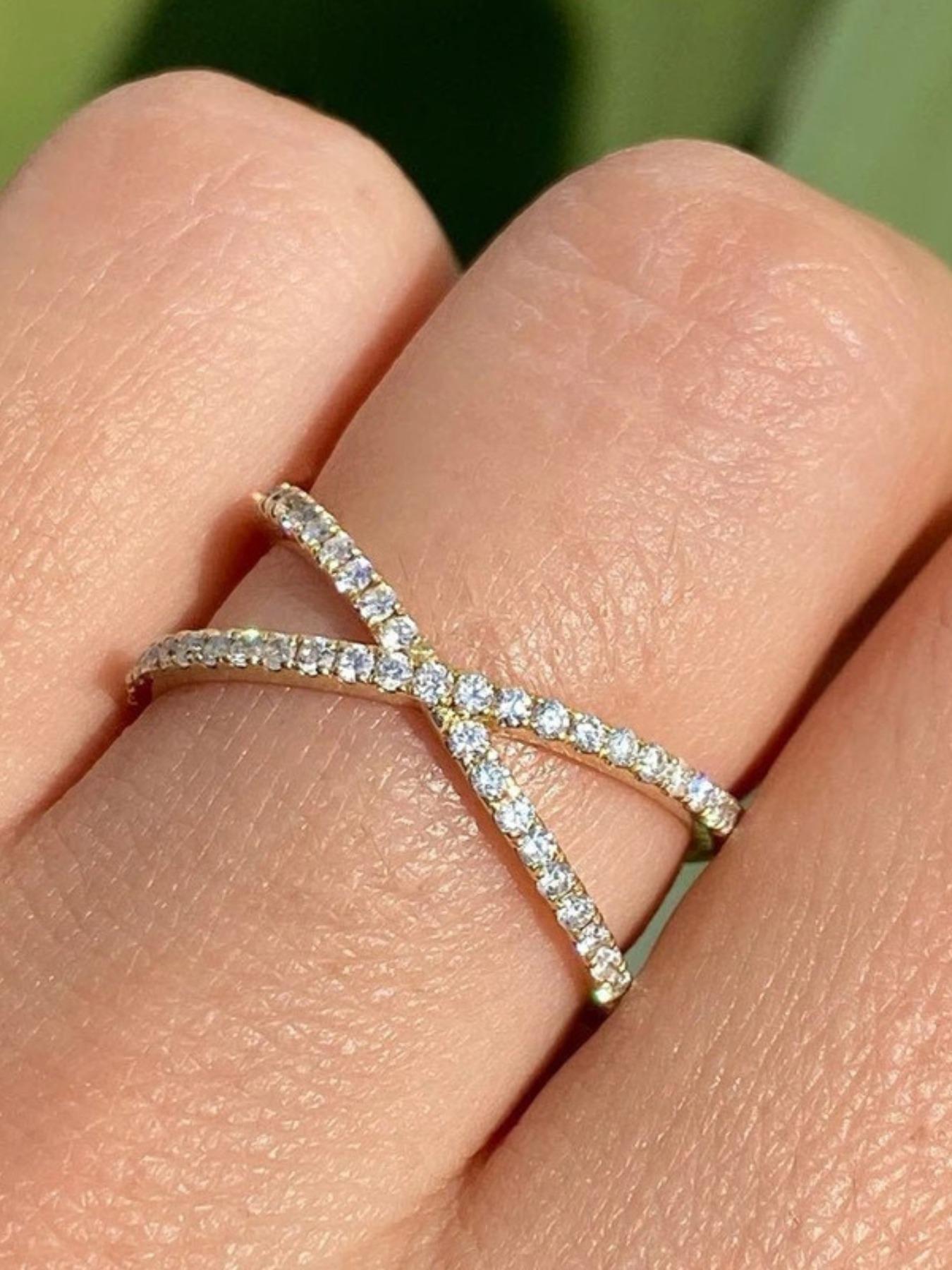 New Traditional Style Women's Cross Hollow Multi-Layer Ring, High-End Fashion Jewelry, New Arrival, Elegant Finger Ring