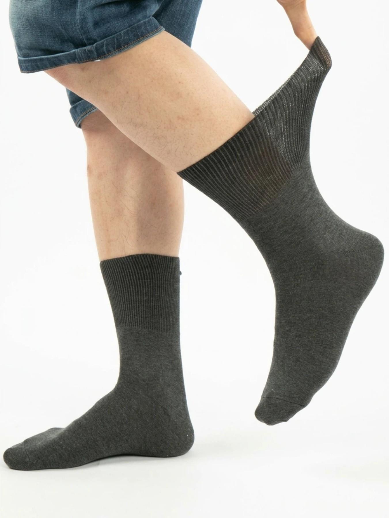 10 pairs of diabetic socks for men and women, comfortable high-stretch knit socks, breathable polyester spandex blend, ideal gift for seniors, loose fit with high elasticity, suitable for all seasons.