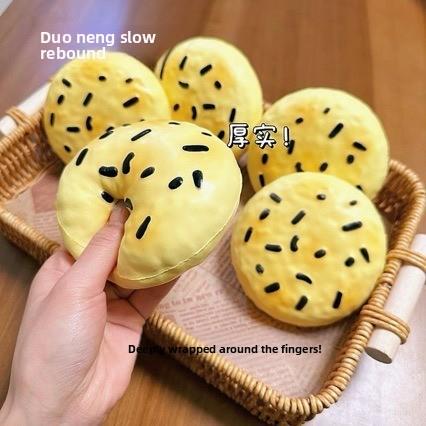 Popular super sticky and squishy seaweed tart slow-rebound stress-relief squeeze toy