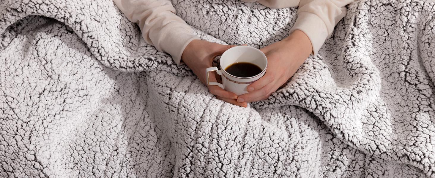 【Buy 2 get 1 poker blanket free】 - Double-Sided Sherpa Electric Heated Blanket | 6 Fast Heating Levels, 2-4H Auto-Off, Overheat Protection & Machine Washable 【Buy 2 get 1 poker blanket free】 - Double-Sided Sherpa Electric Heated Blanket | 6 Fast Heating Levels, 2-4H Auto-Off, Overheat Protection & Machine Washable