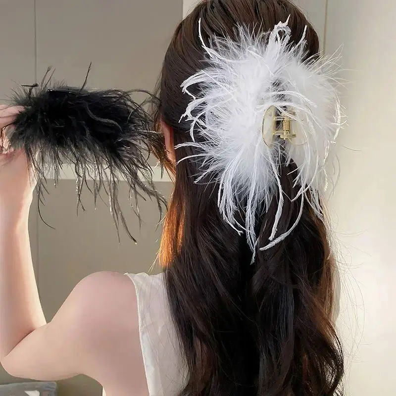 Sweet Ostrich Feather Hair Clip Female White Black Shark Hair Claw Headwear Women Hair Accessories 2023 Summer Hair clip