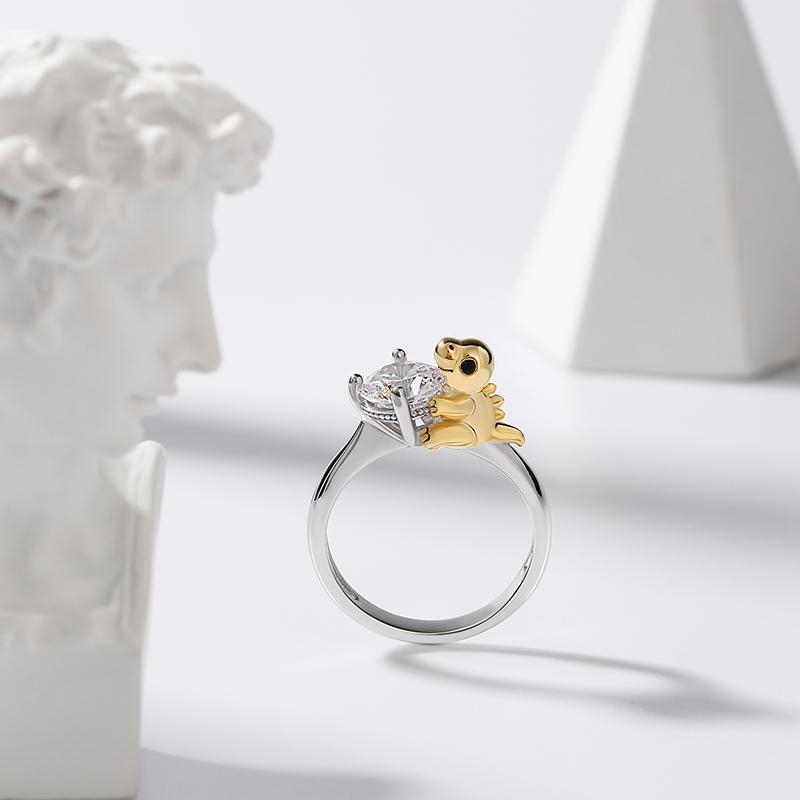 Jeulia Hug Me Series Cute Animals hug Diamond Round Cut Sterling Silver Rings Set for Wedding Birthday Engagement Chrsitmas Valentines Women Girls Gift white gold elegance