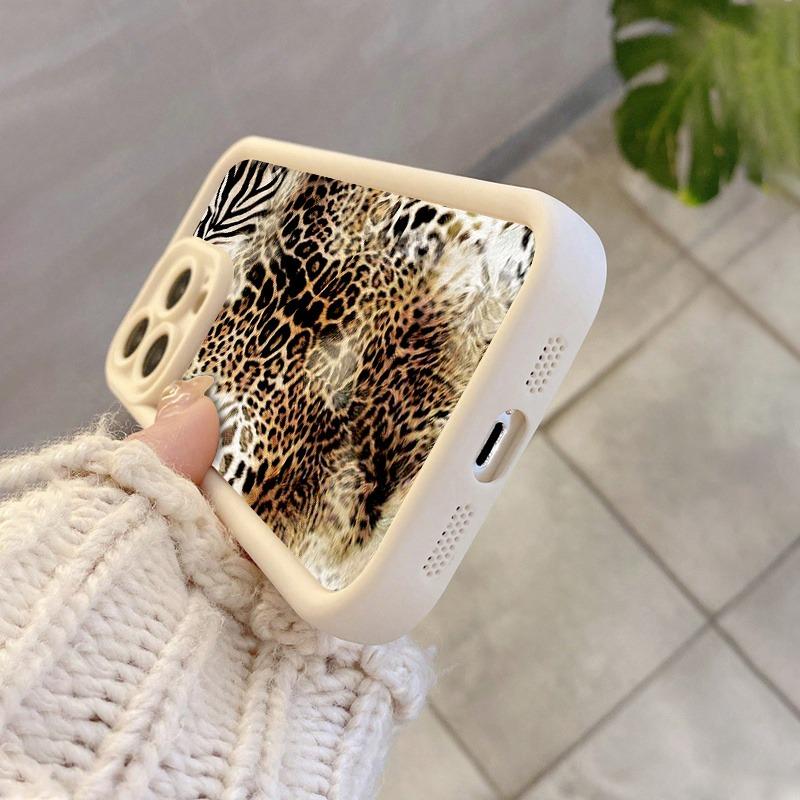 Leopard & Zebra Print Patchwork Wild Retro-Themed Phone Case, High Quality Protective Phone Case, Suitable for iPhone 17/16/15/14/13/12/11 Pro, Plus, Pro Max, Mini, X, XS,XSMAX, XR and Other Series, Shockproof, Lightweight, TPU Material, Accessories