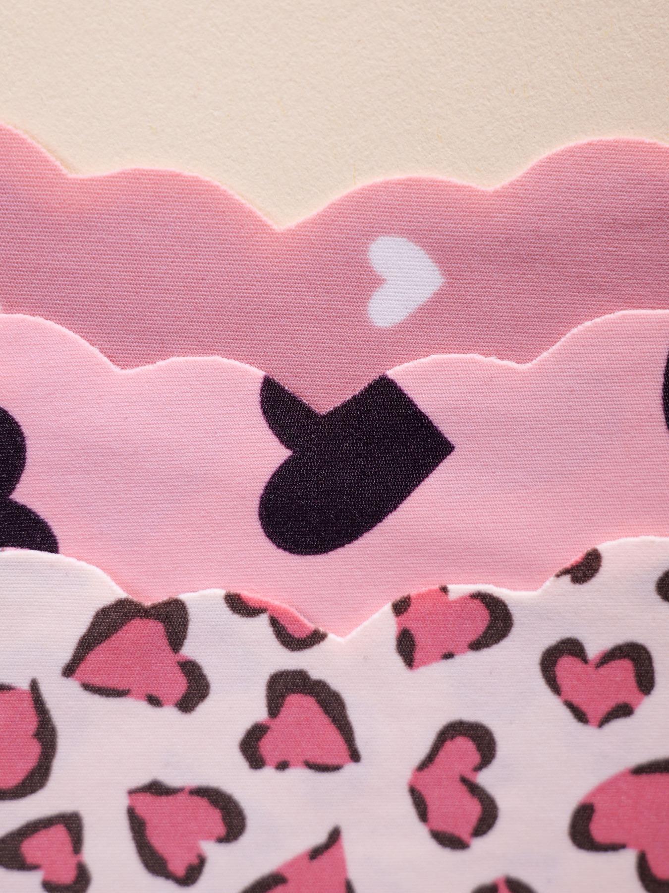 Women's Heart & Leopard Print Thong Panties, Comfortable Seamless Design, V-Shape Pull-Up Waistband, Wave Hem Cut, Casual Fitted Underwear, Breathable Fit Panties