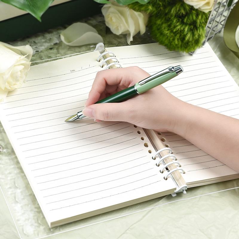 60 Sheets Transparent Loose Leaf Notebook Refillable Binder A5 B5 Clear Cover Large Capacity Smooth Writing Pages Easy Organize Study Notes Planner Journal School Office Back to School Supplies Minimalist Design Portable Durable Spiral Notebook